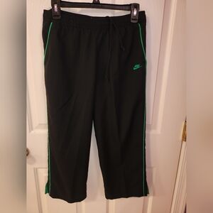 Nike Women's Capri Track Pants